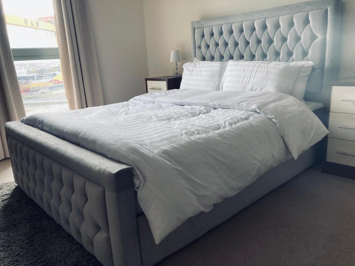 Stylish And Smart Two Double Bedroom Apartment ベルファスト エクステリア 写真